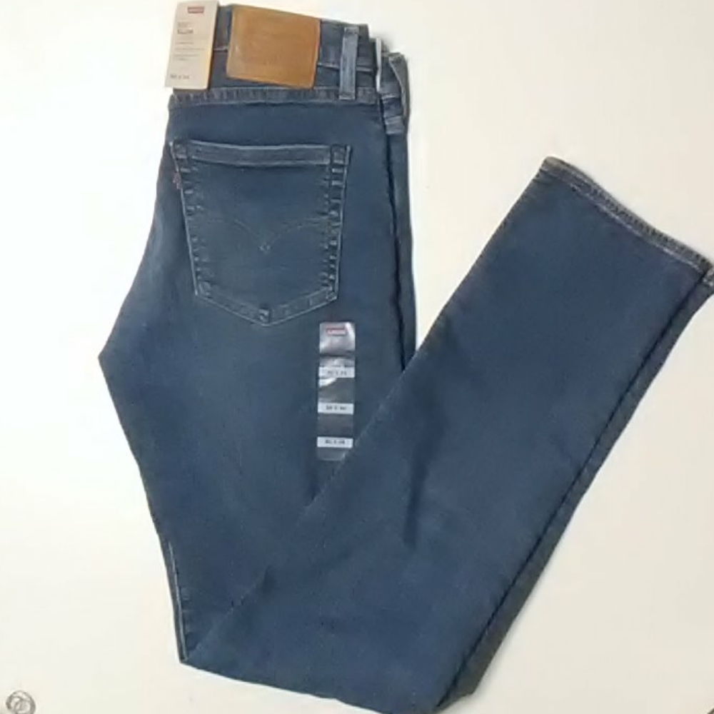 Levi's Jeans - Picture 1 of 6